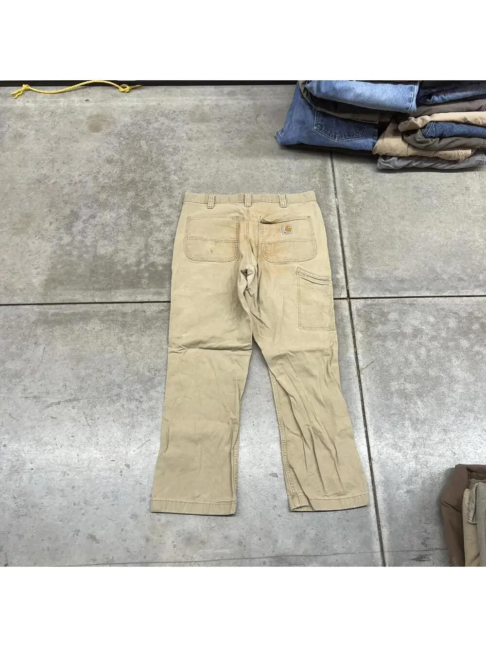 vintage carhartt beige relaxed baggy fit cargo pants size 34 x 30